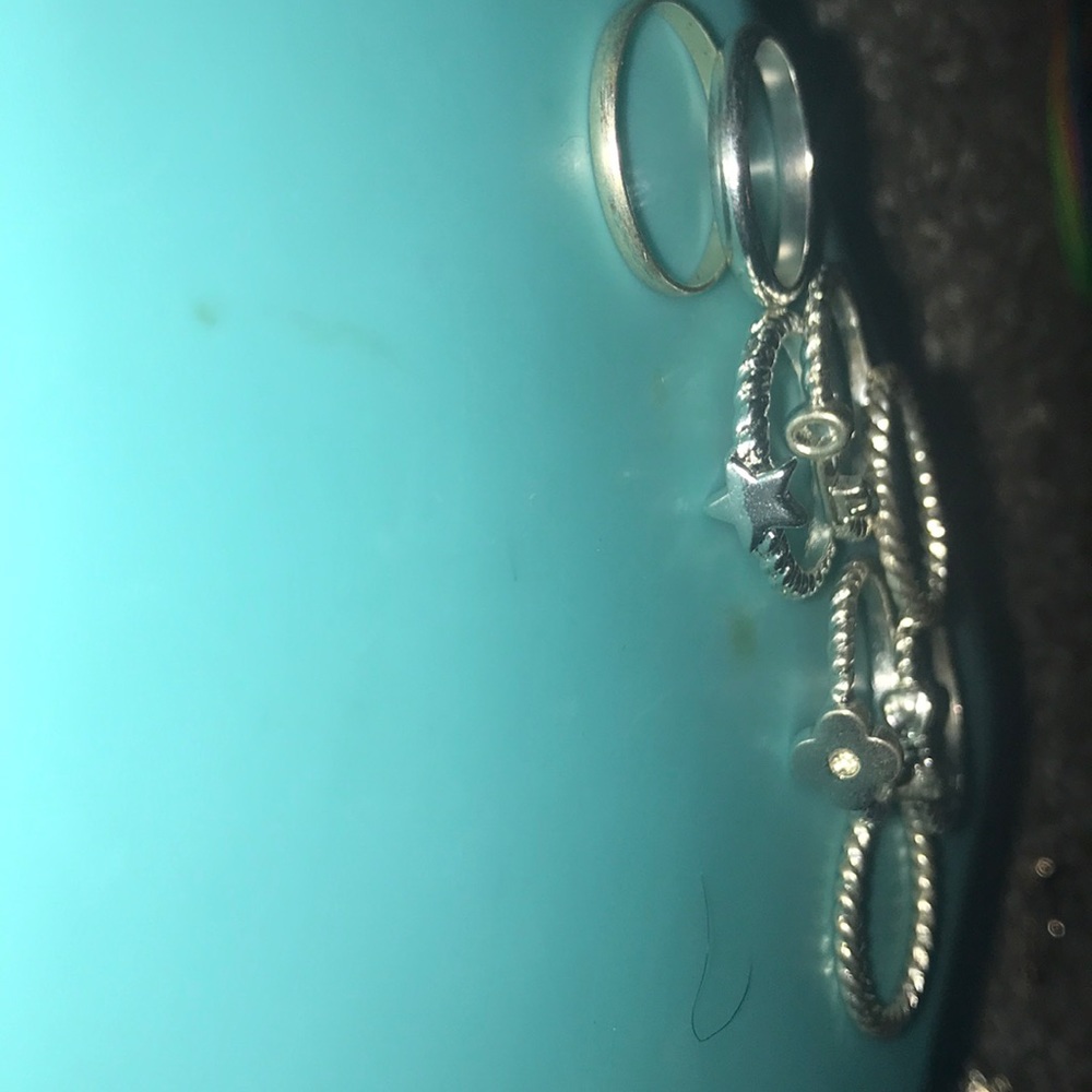 Size 8 stackable rings - Picture 2 of 5